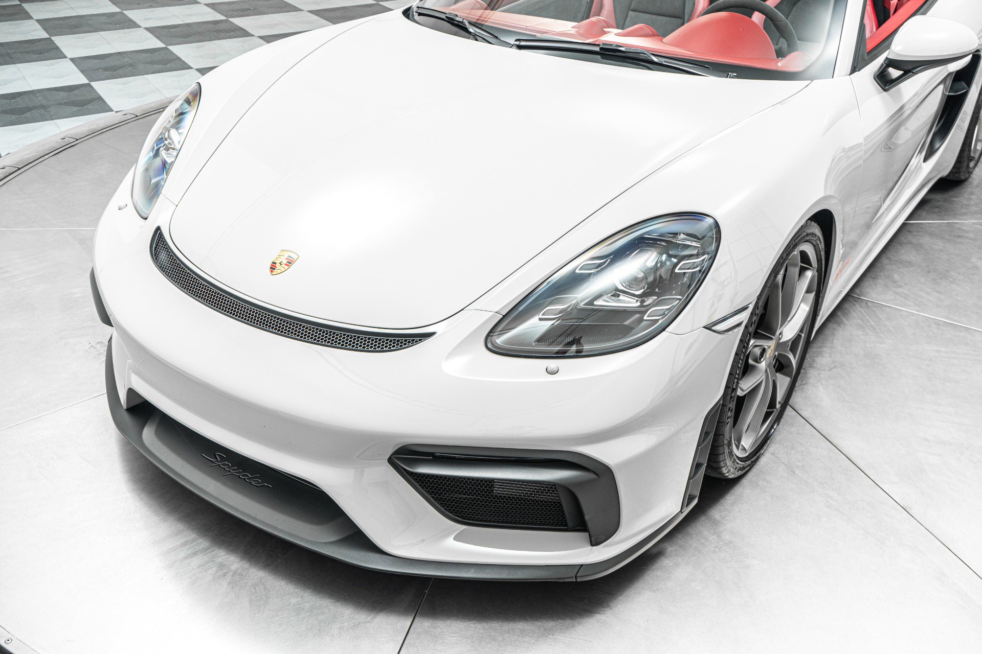 Used 2021 Porsche 718 Boxster Spyder RWD image 37