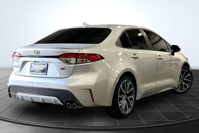 Used 2021 Toyota Corolla SE w/ Carpet Mat Package (TMS) FWD image 2