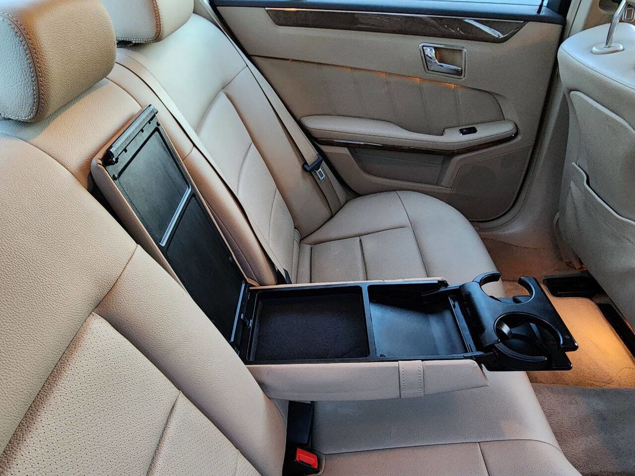 Used 2010 Mercedes-Benz E 350 Sedan image 22