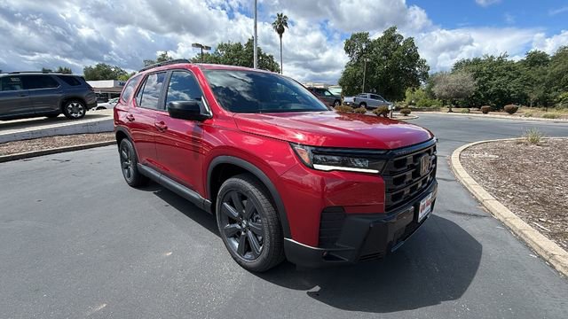 New 2026 Honda Pilot Sport image 2