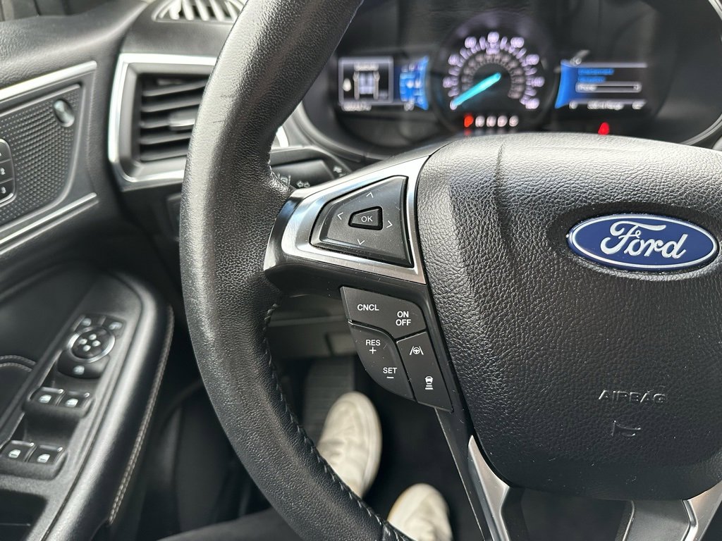 Used 2022 Ford Edge Titanium w/ Equipment Group 301A image 27