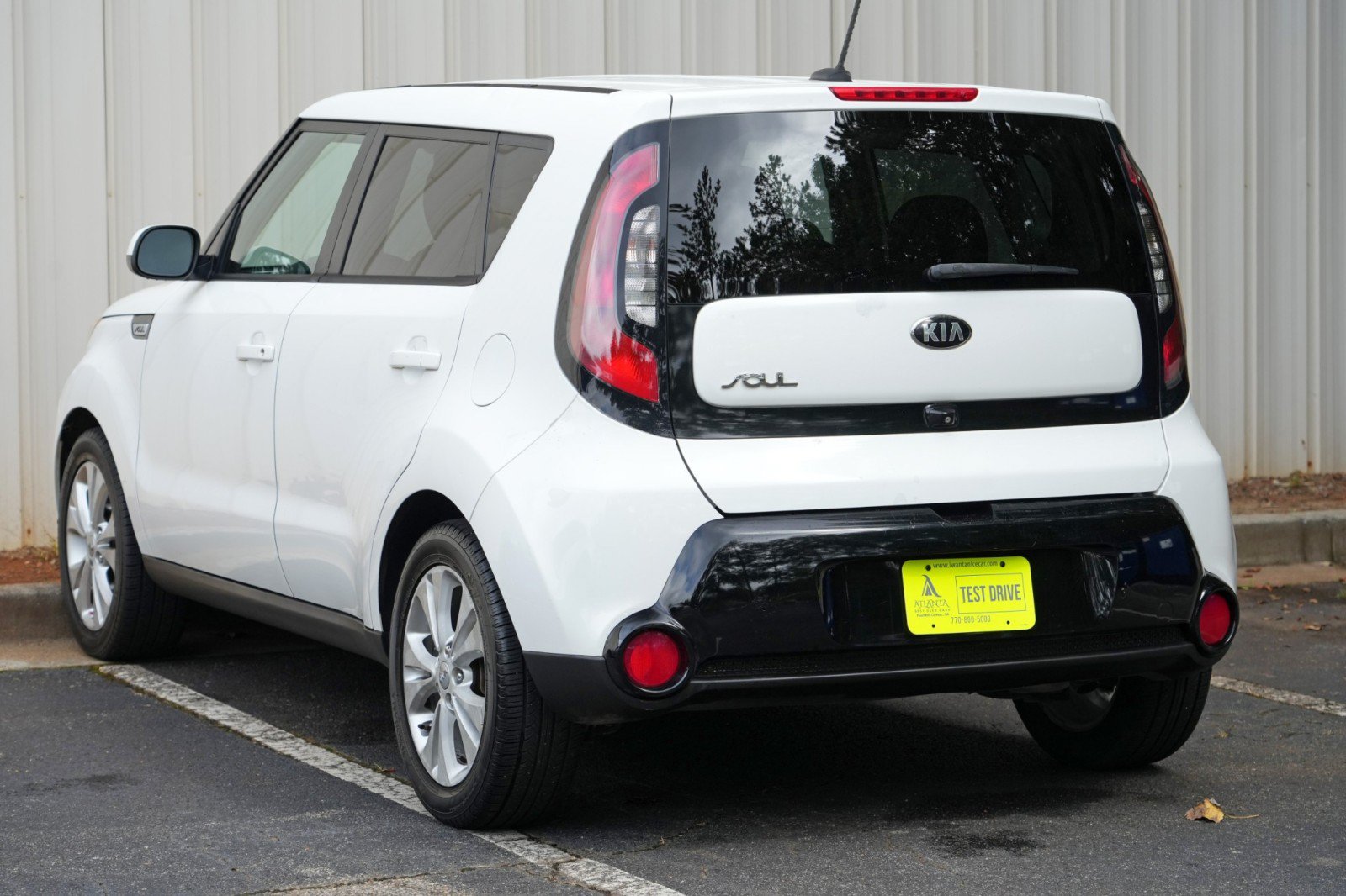 Used 2016 Kia Soul + FWD image 41