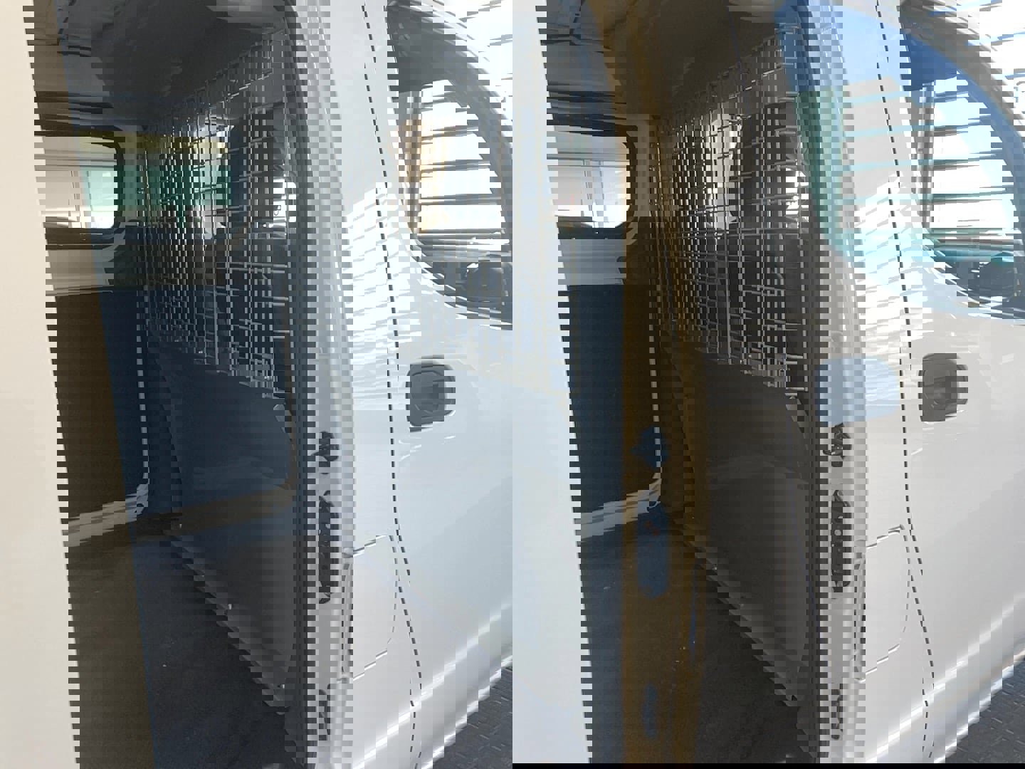 Used 2021 Nissan NV200 SV w/ Sliding Door Glass Package image 19