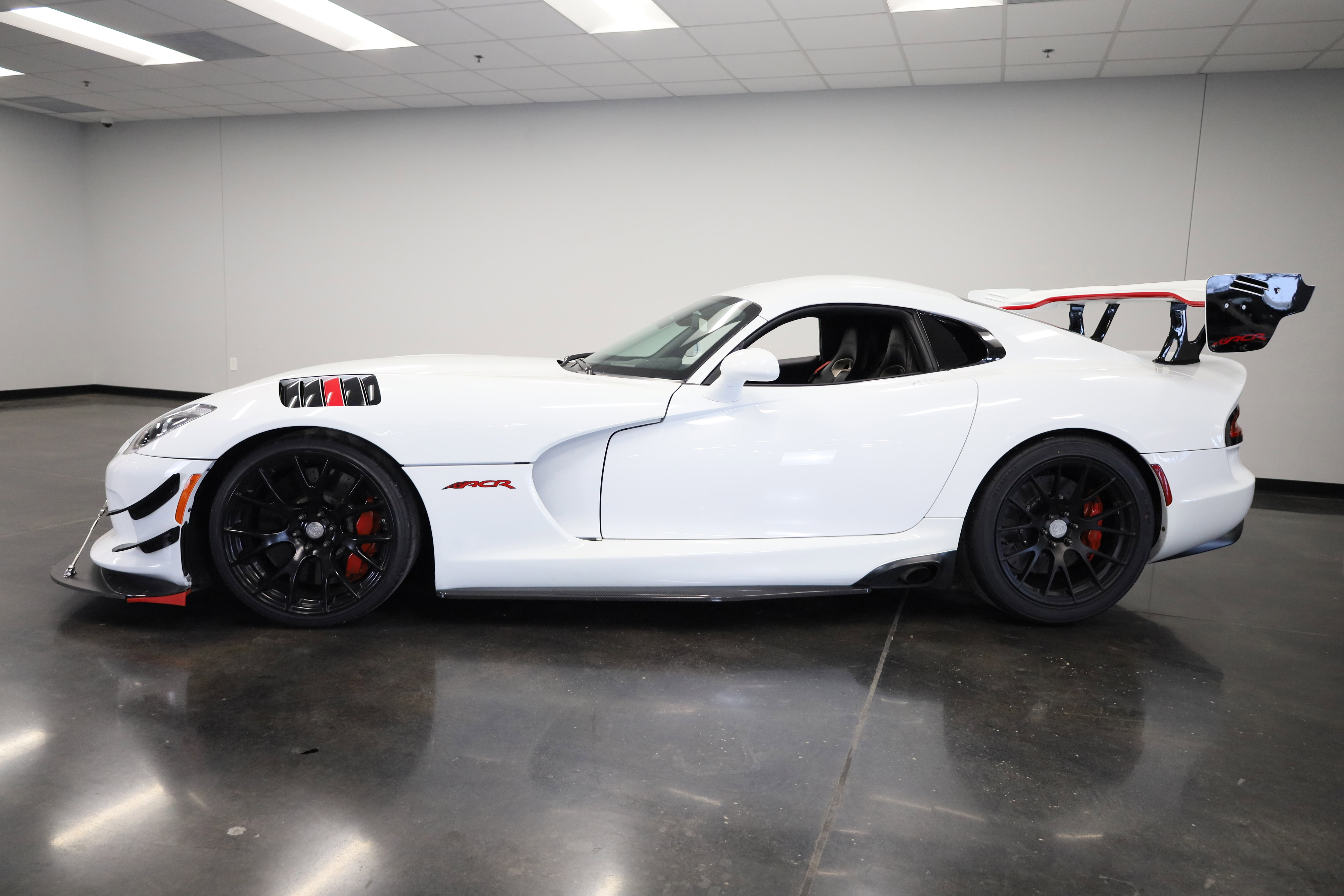 Used 2017 Dodge Viper ACR w/ Extreme Aero Package image 8