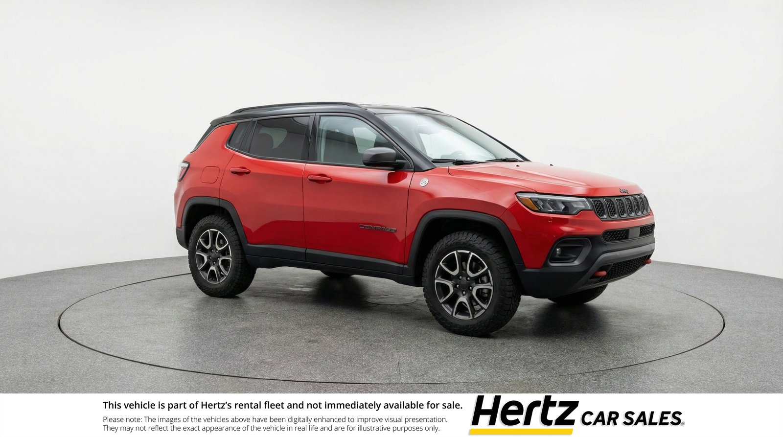 Used 2025 Jeep Compass Trailhawk image 1