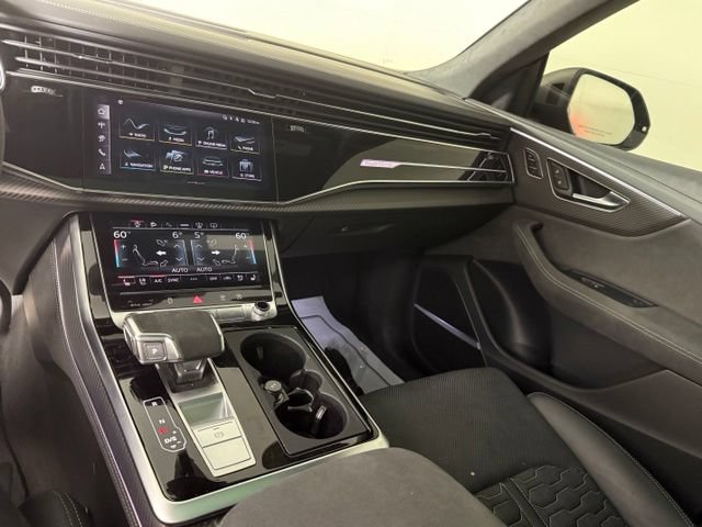 Used 2025 Audi RS Q8 performance AWD/4WD image 21