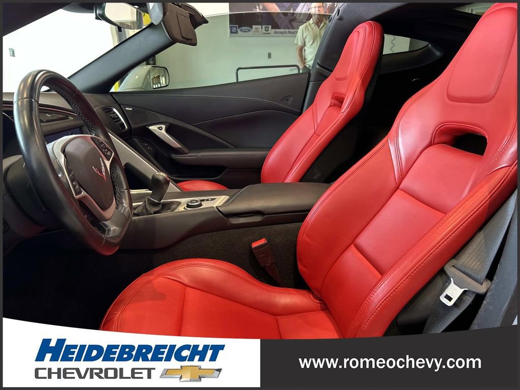Used 2018 Chevrolet Corvette Stingray Coupe w/ 1LT RWD image 13