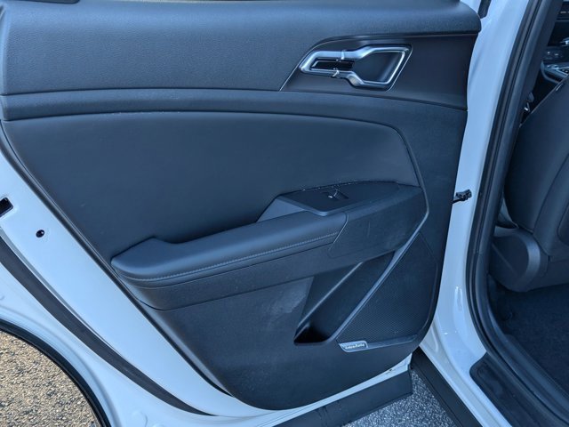 Used 2026 Kia Sportage SX image 18