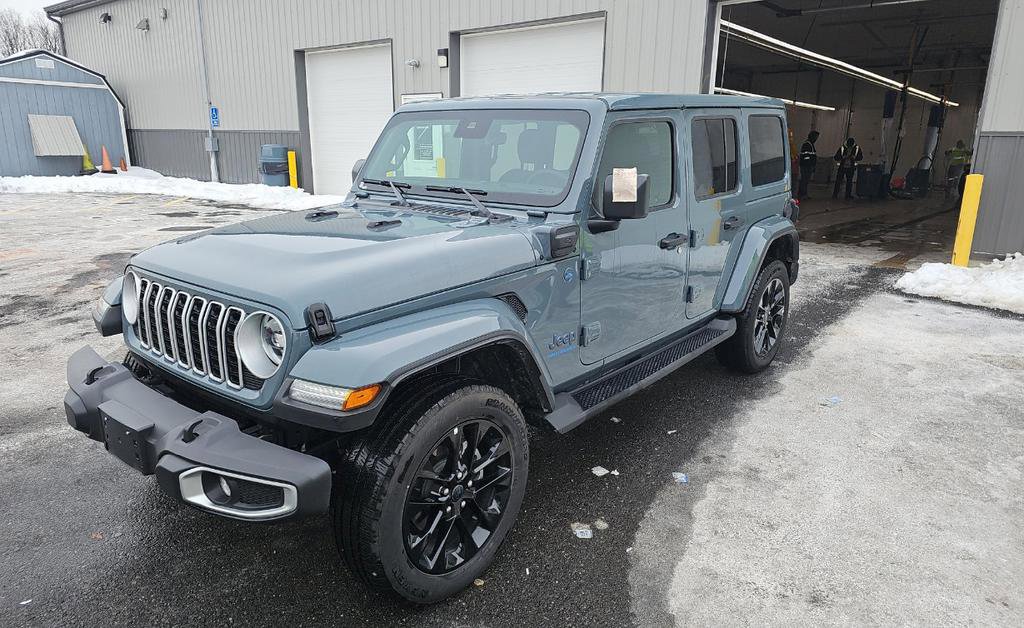 Used 2025 Jeep Wrangler Unlimited Sahara