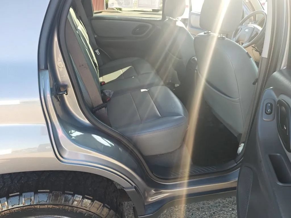 Used 2007 Ford Escape XLT AWD/4WD image 16