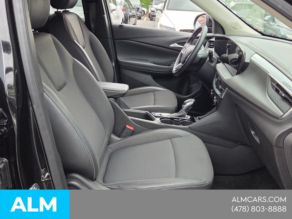 Used 2025 Buick Encore GX Preferred FWD image 19