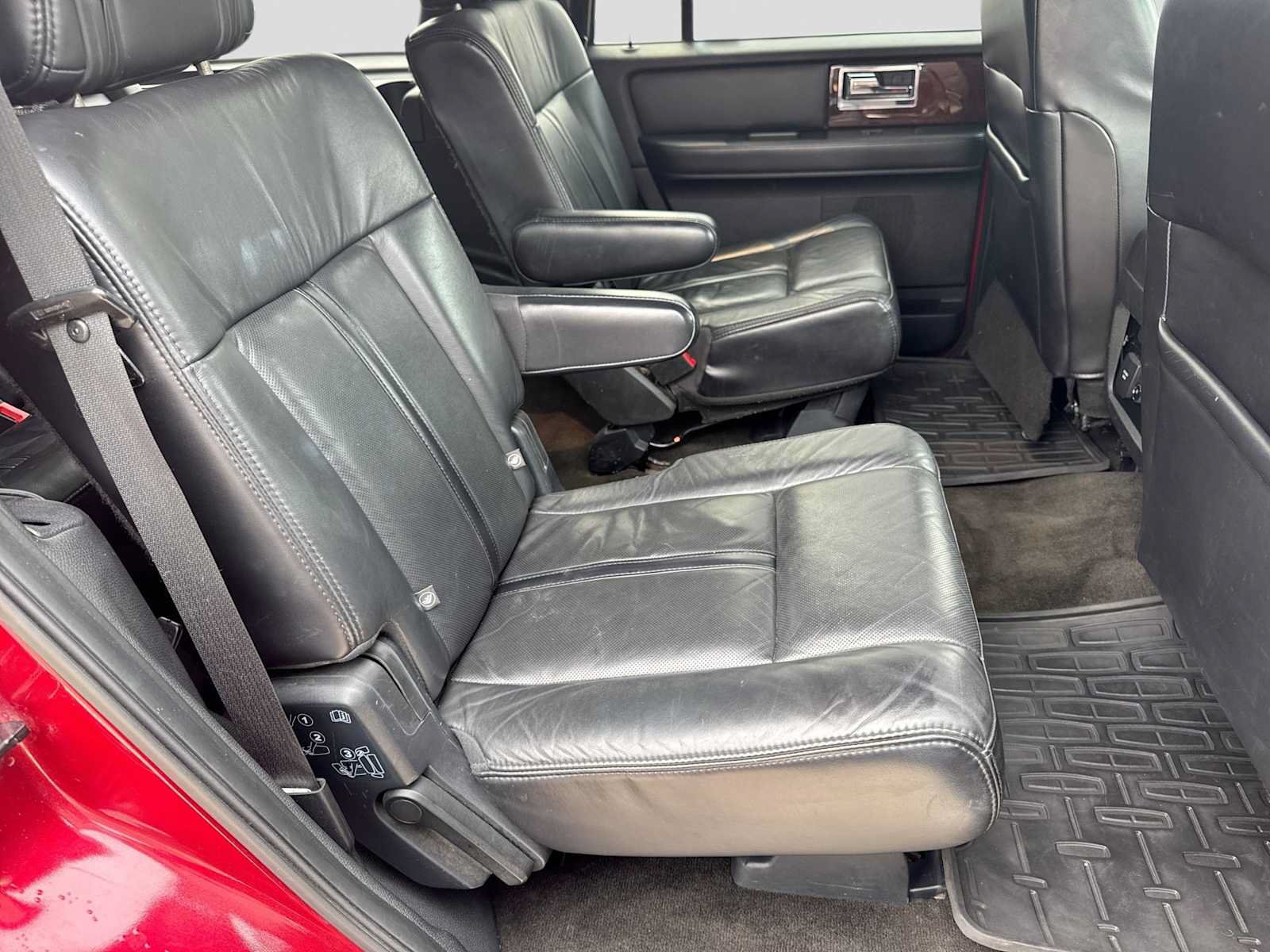 Used 2015 Lincoln Navigator 4WD image 20