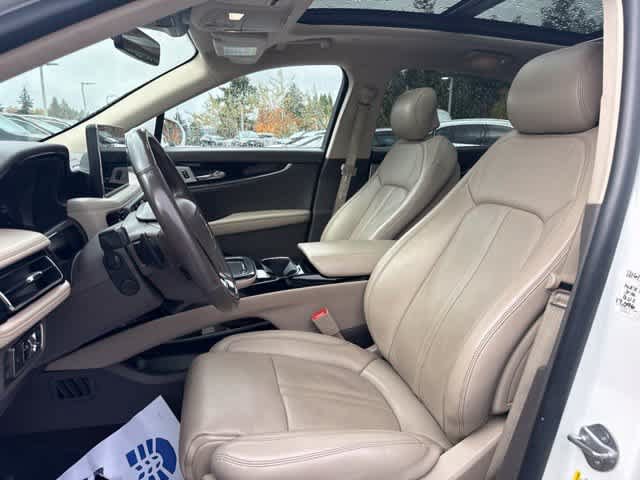 Used 2021 Lincoln Nautilus Reserve w/ Equipment Group 202A AWD/4WD image 13