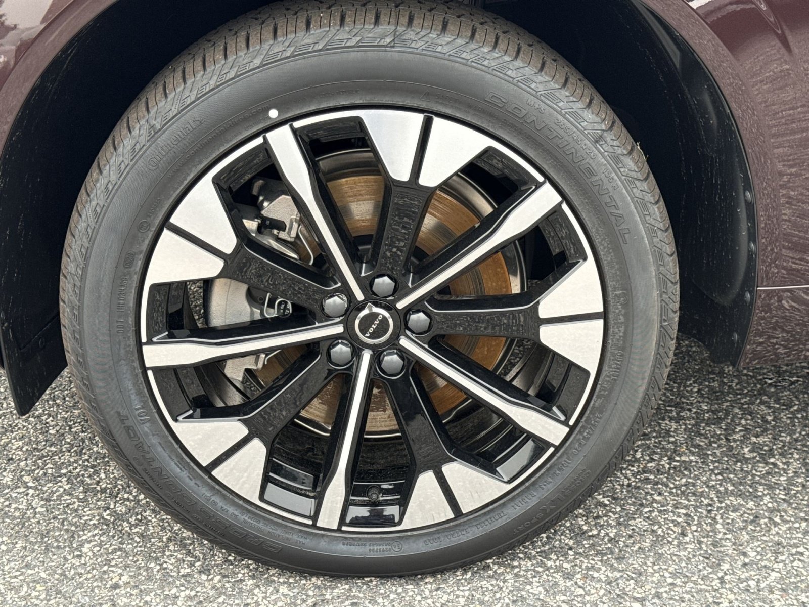 New 2026 Volvo XC60 T8 Plus w/ Protection Package Premier AWD/4WD image 12