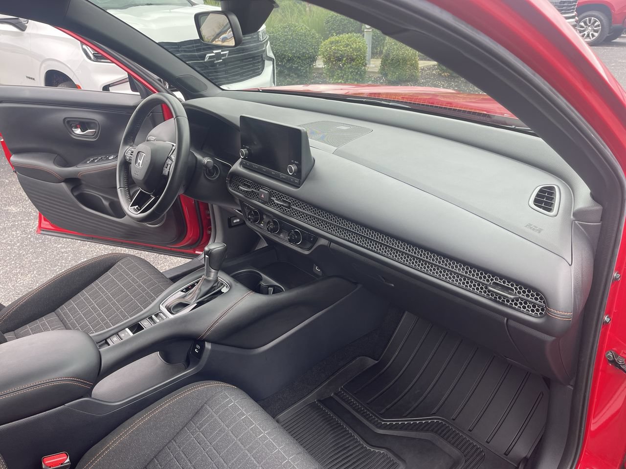 Used 2024 Honda HR-V Sport image 28
