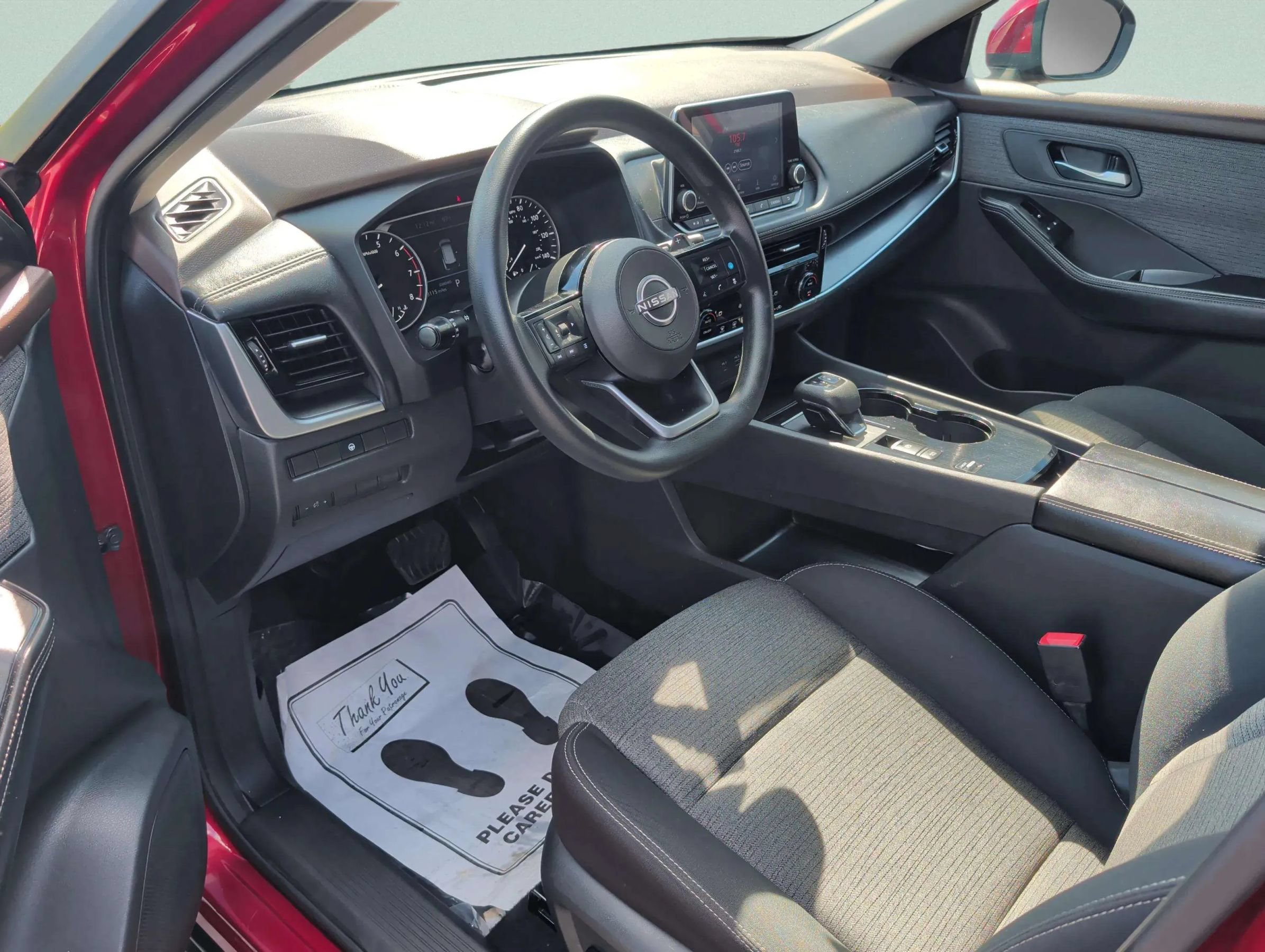 Used 2022 Nissan Rogue SV FWD image 28