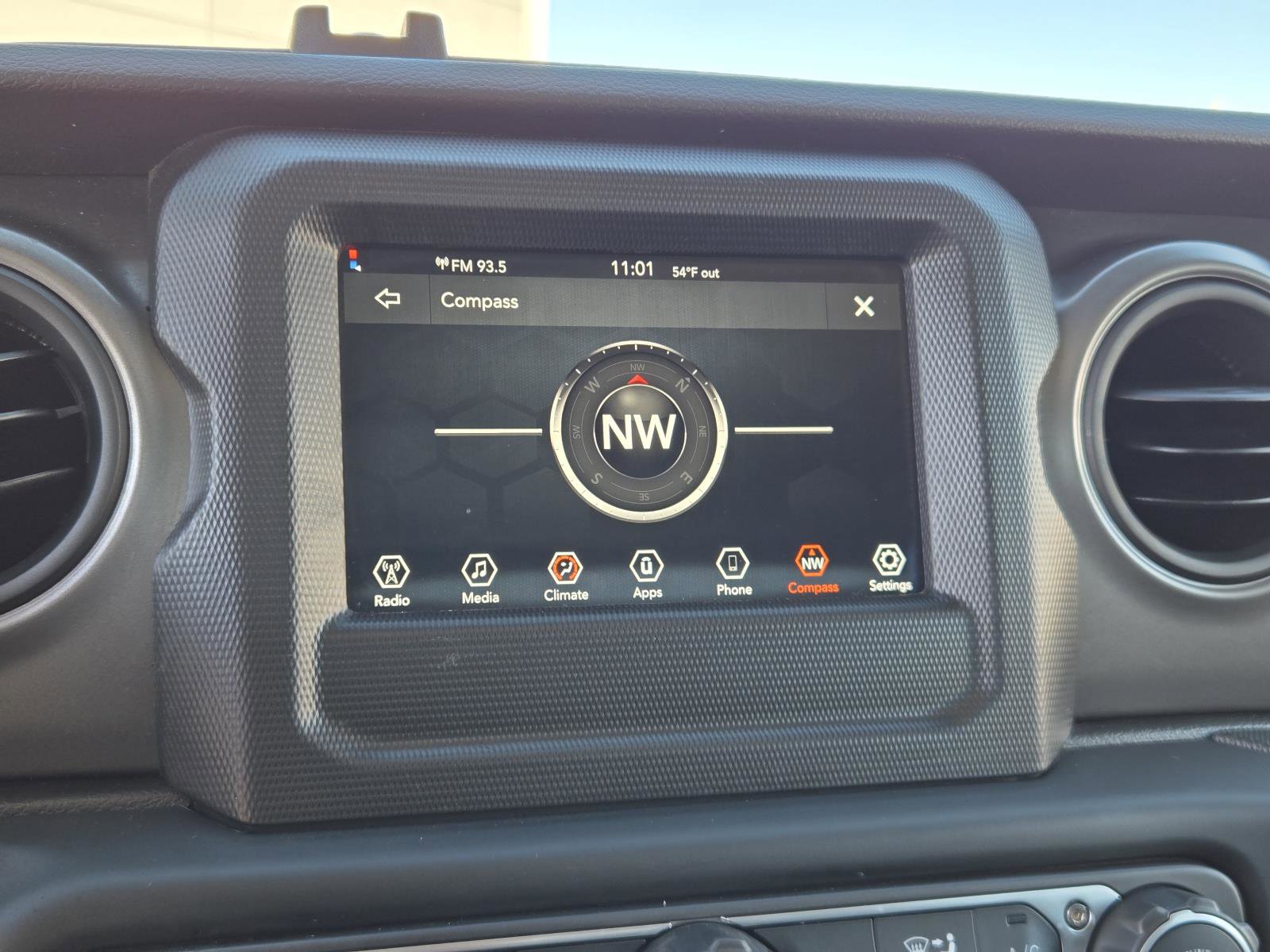 Certified 2023 Jeep Gladiator Sport image 11