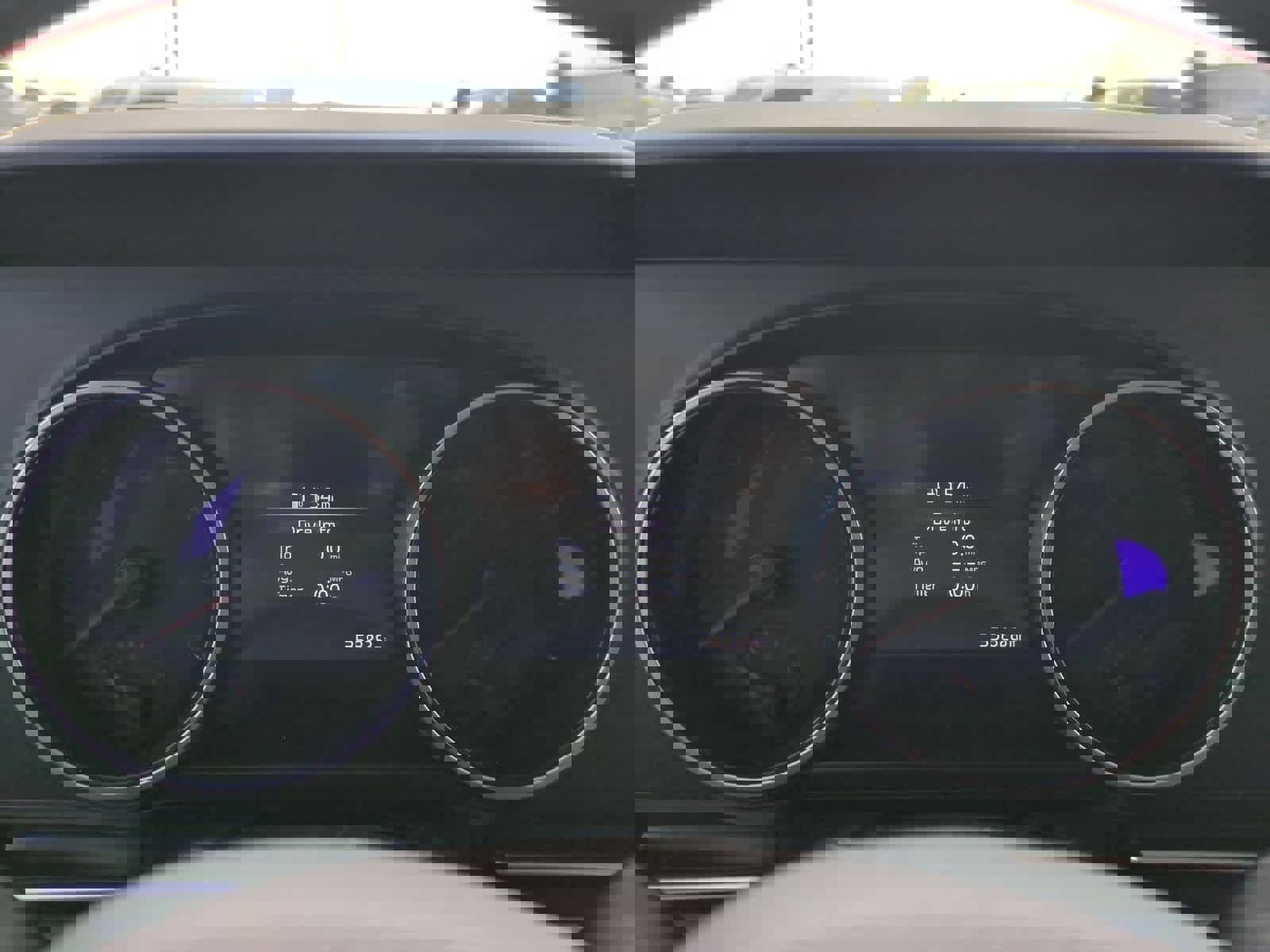 Certified 2024 Kia Carnival LX image 30