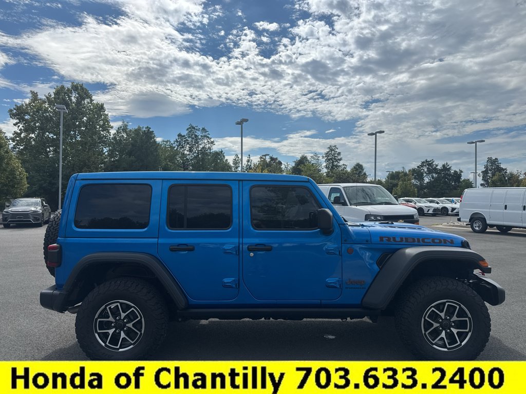 Used 2024 Jeep Wrangler Unlimited Rubicon w/ Safety Group AWD/4WD image 8