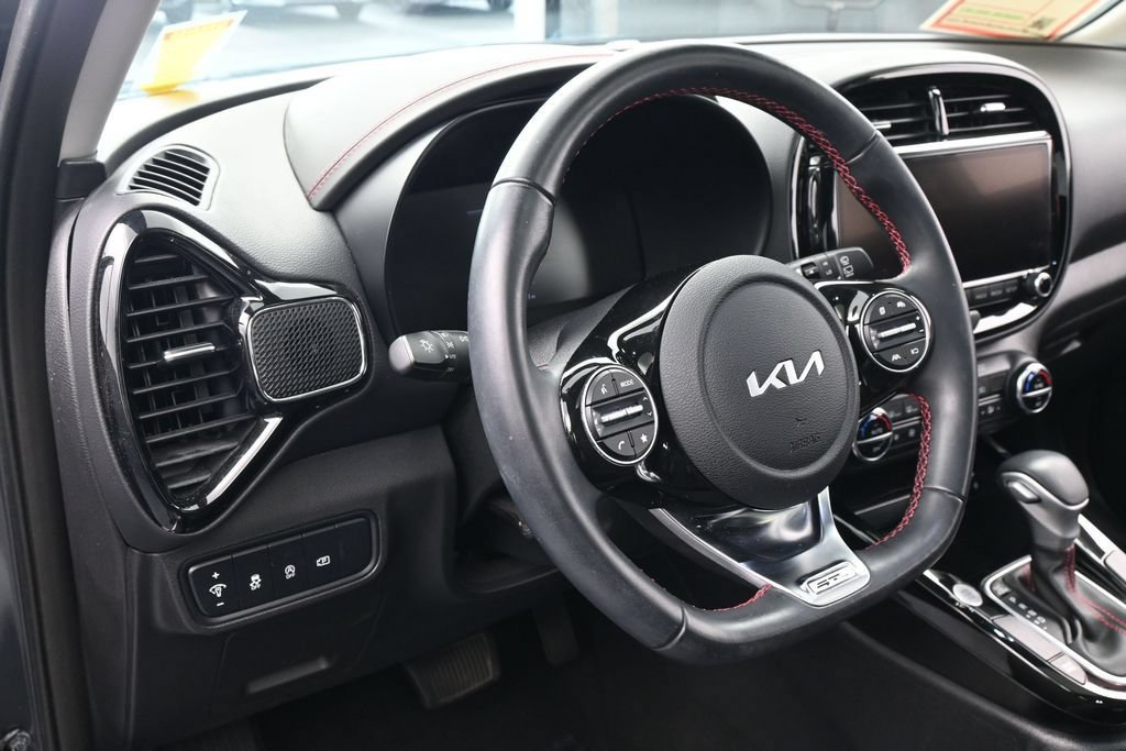 Used 2024 Kia Soul GT-Line FWD image 14