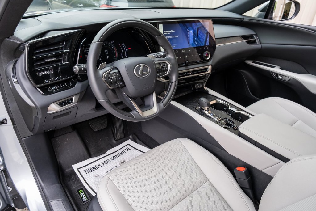 Used 2024 Lexus RX 350 Premium w/ Accessory Package (Z1) AWD/4WD image 16