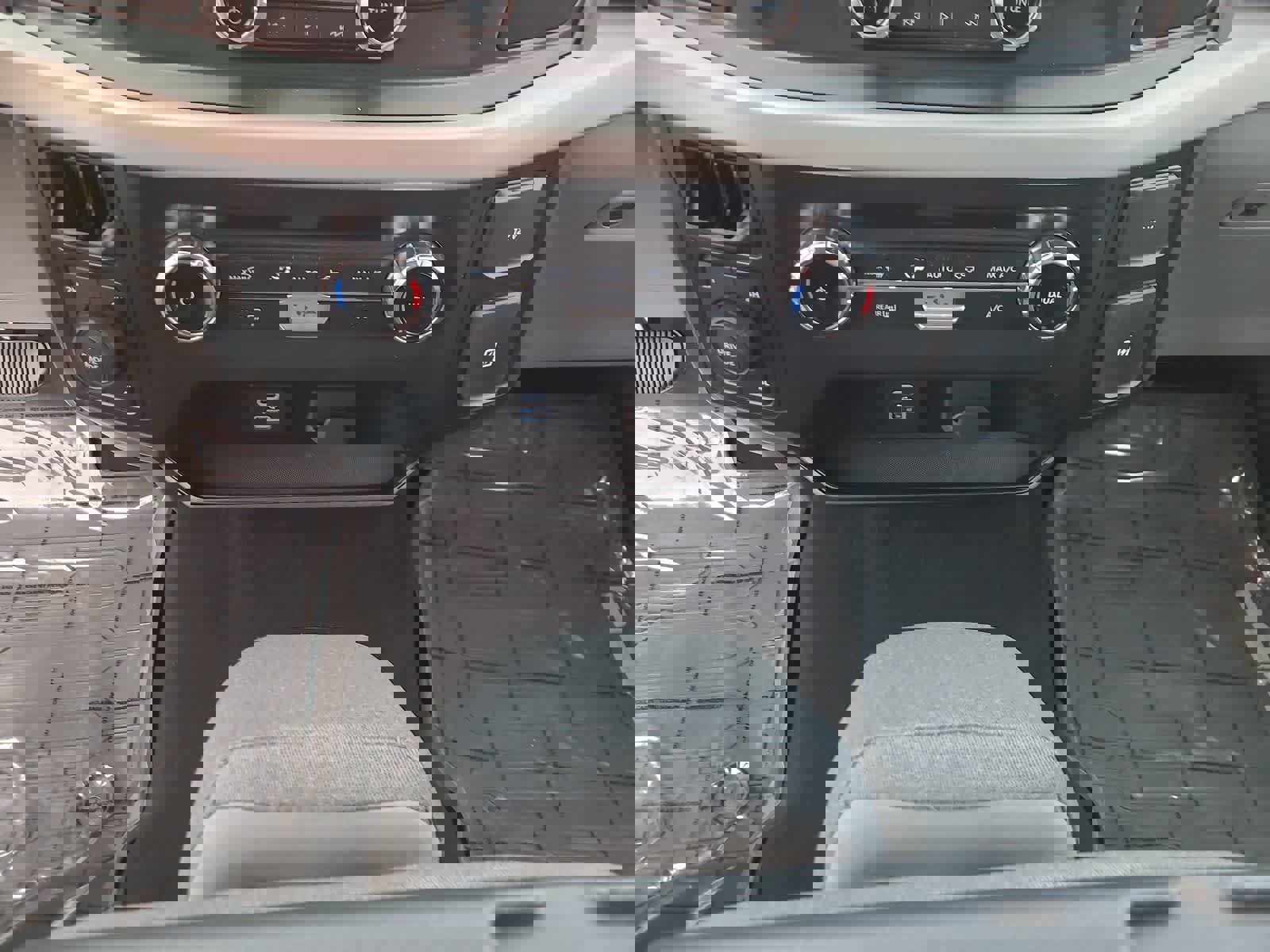 Used 2022 Ford F150 XLT w/ Equipment Group 301A Mid image 25