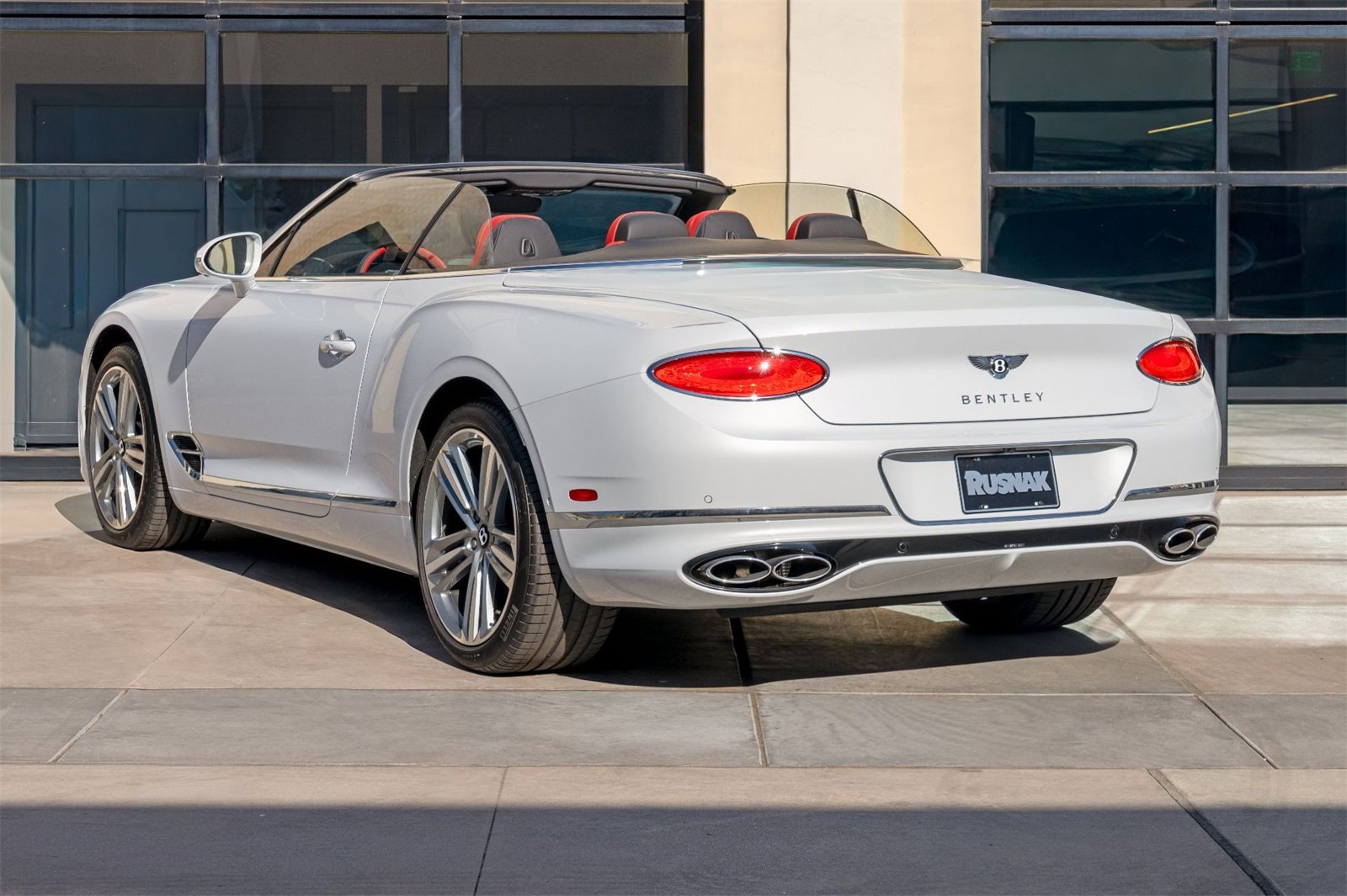Used 2024 Bentley Continental GT image 6