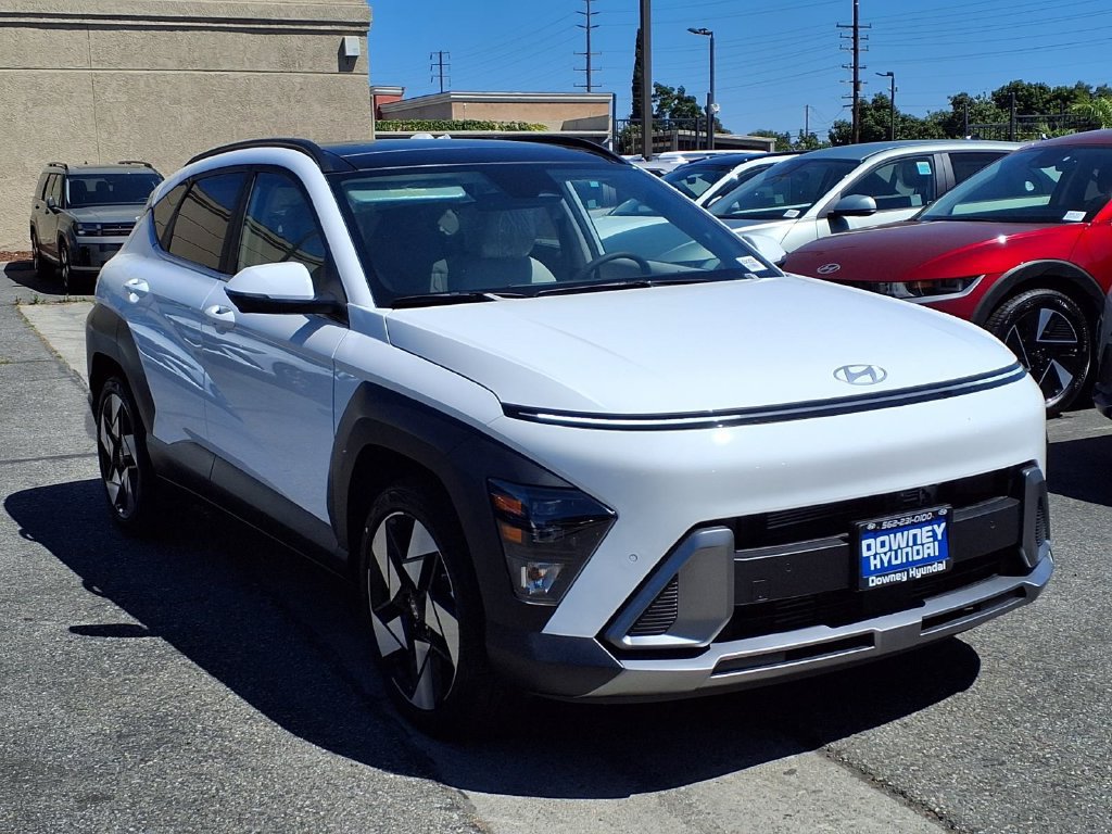 New 2026 Hyundai Kona Limited FWD image 3