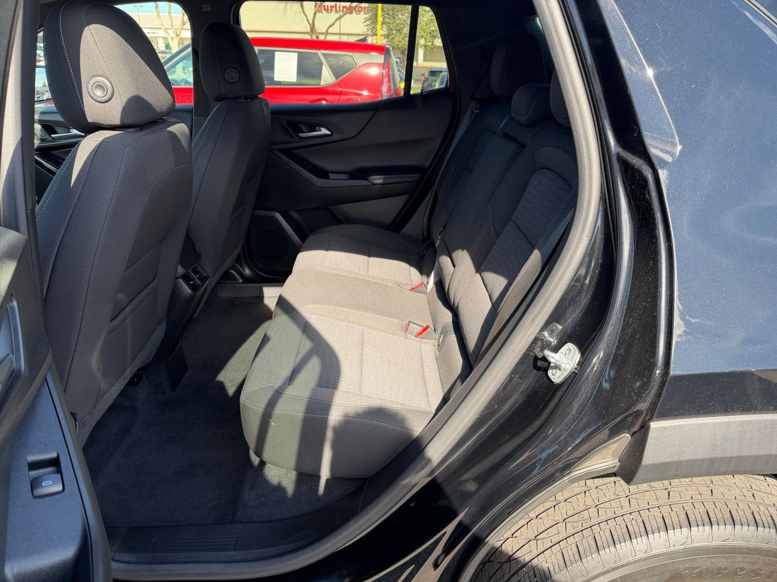 Used 2025 Chevrolet Equinox LT image 25