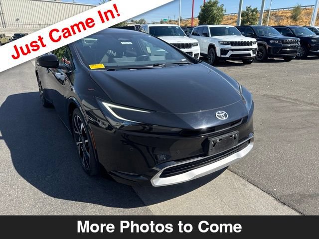 Used 2024 Toyota Prius Prime FWD image 9