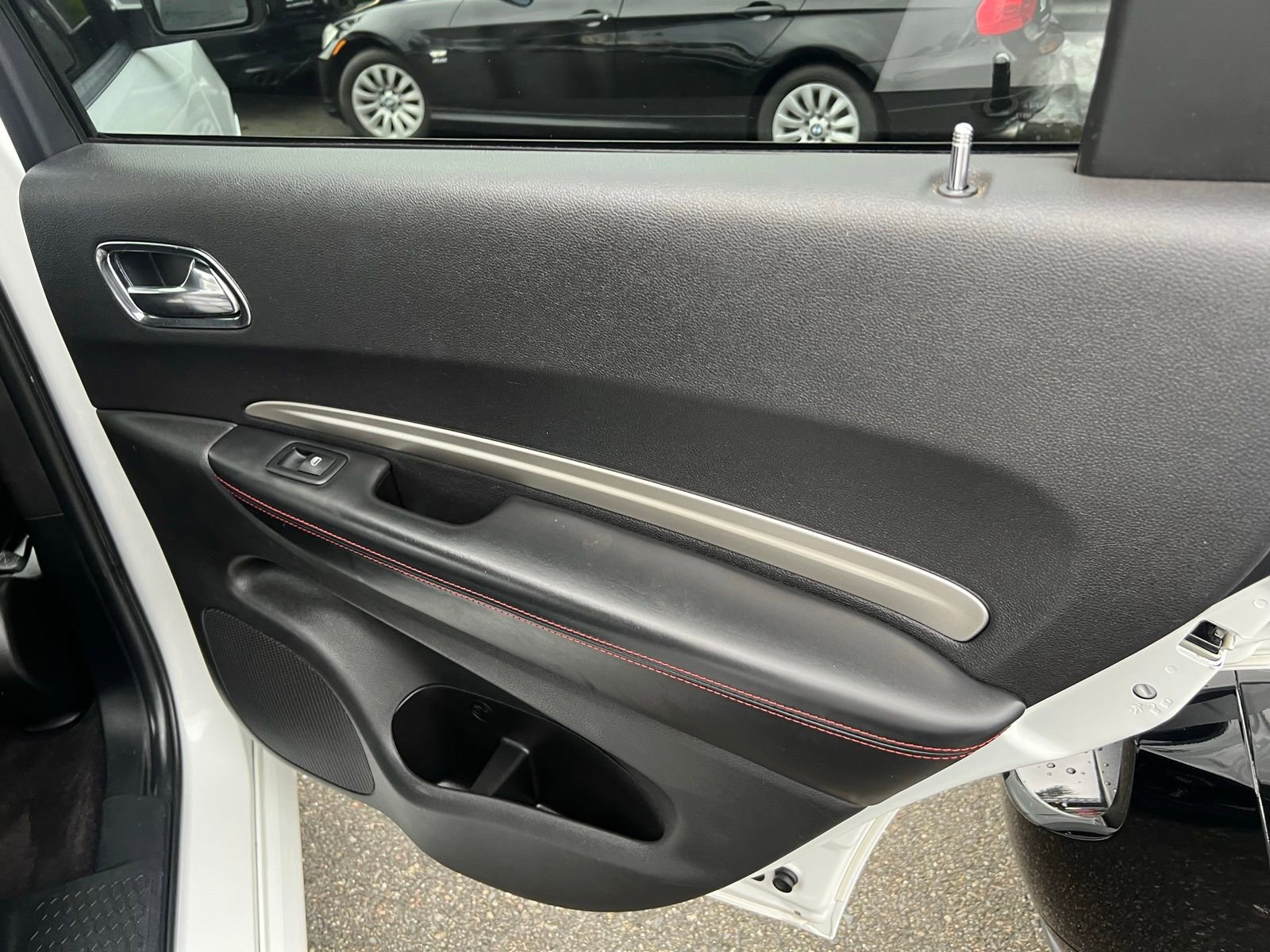 Used 2017 Dodge Durango R/T w/ Technology Group image 32