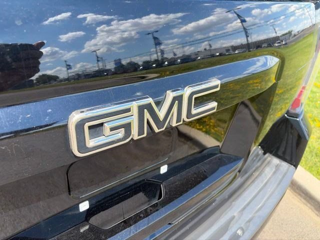 Used 2019 GMC Yukon SLT w/ Graphite Performance Edition AWD/4WD image 51