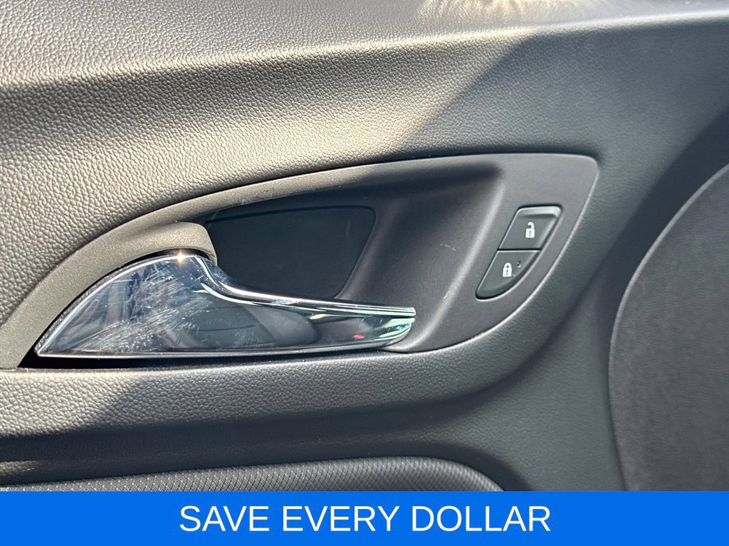 Used 2024 Chevrolet Equinox RS w/ RS Leather Package FWD image 9