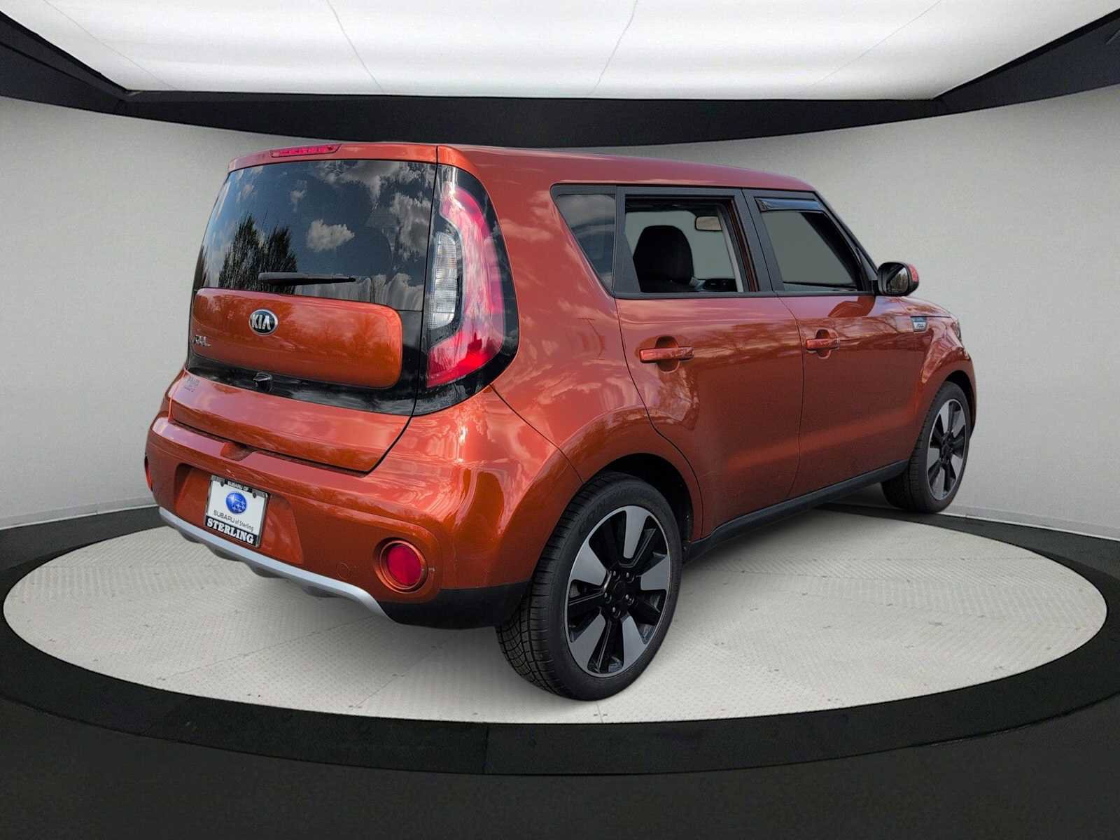 Used 2018 Kia Soul + image 8