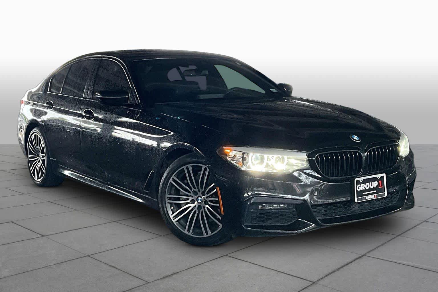 Used 2020 BMW 530i w/ M Sport Package RWD image 2
