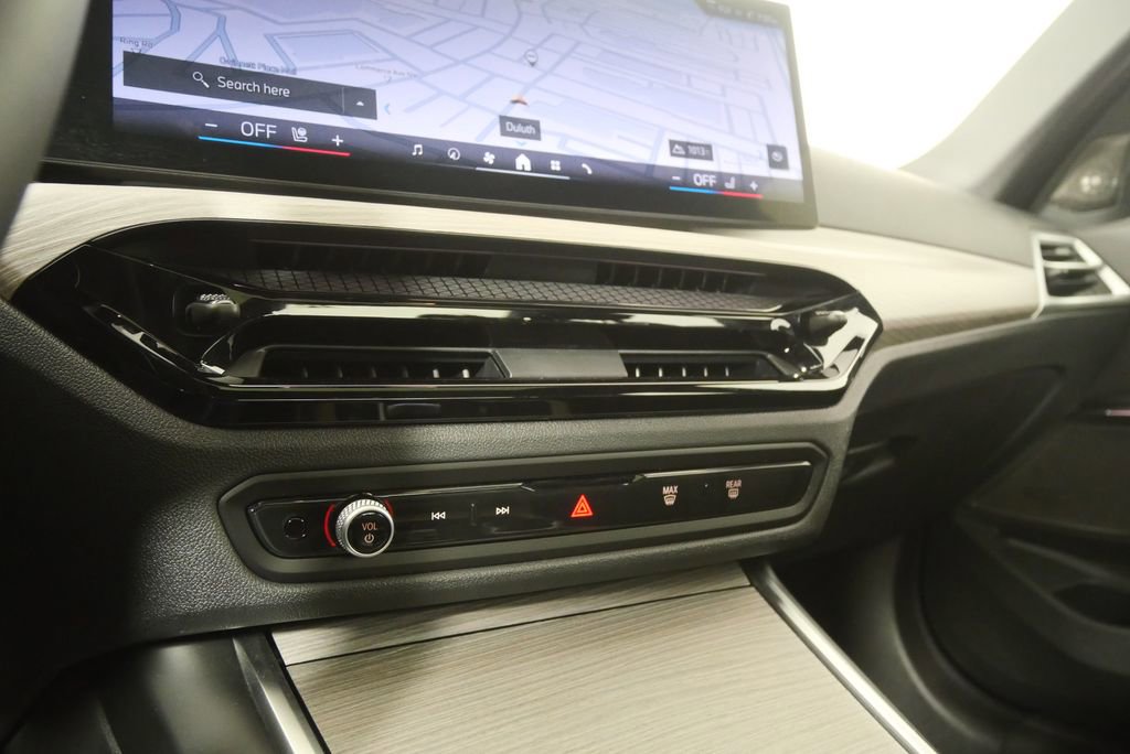Certified 2025 BMW 330i Sedan w/ Premium Package RWD image 23