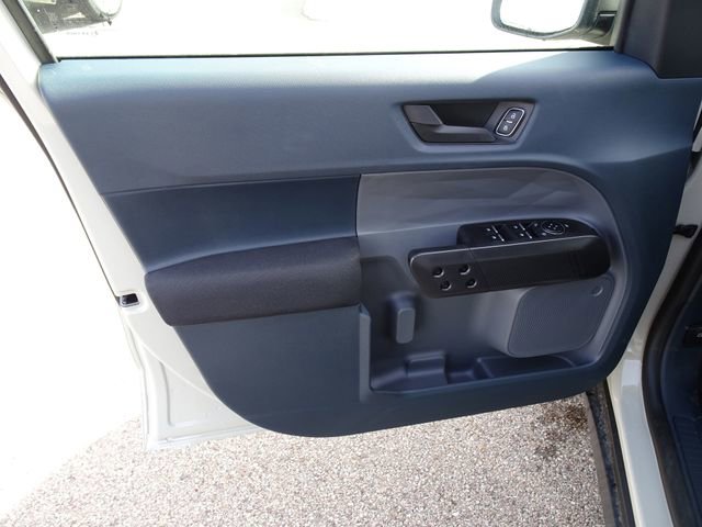 New 2025 Ford Maverick XL w/ Equipment Group 101A image 14