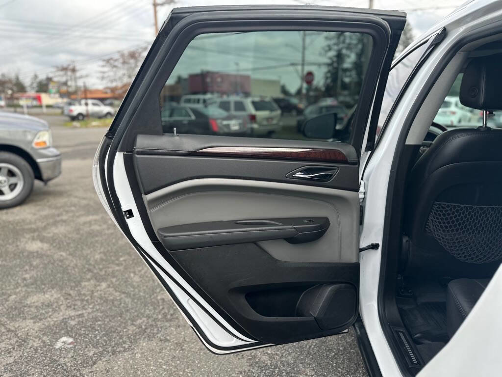 Used 2010 Cadillac SRX Luxury image 19