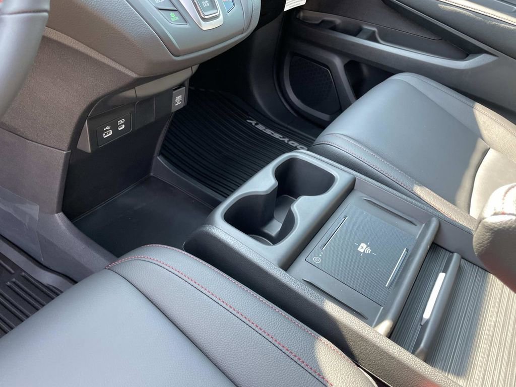 New 2026 Honda Odyssey Sport-L image 21