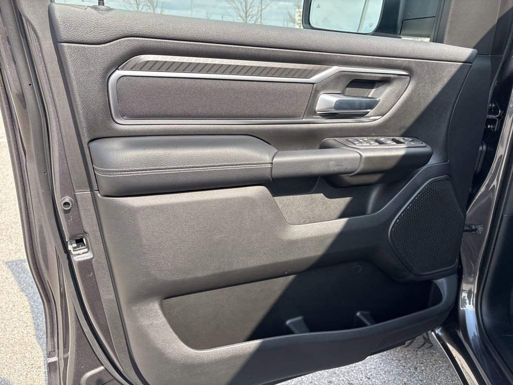 New 2026 RAM 1500 4x4 Crew Cab image 8