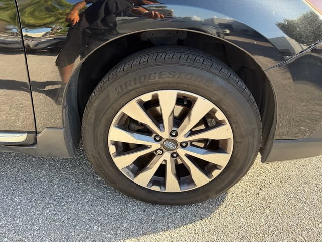 Used 2018 Subaru Outback 3.6R Touring AWD/4WD image 12