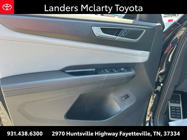 Used 2025 Volkswagen Atlas Peak Edition SE AWD/4WD image 10