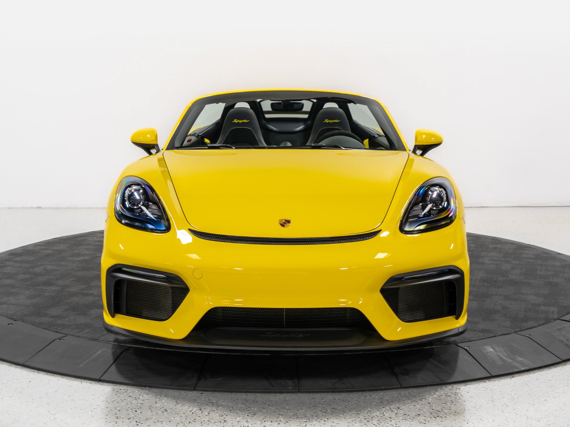 Used 2022 Porsche 718 Boxster Spyder RWD image 13