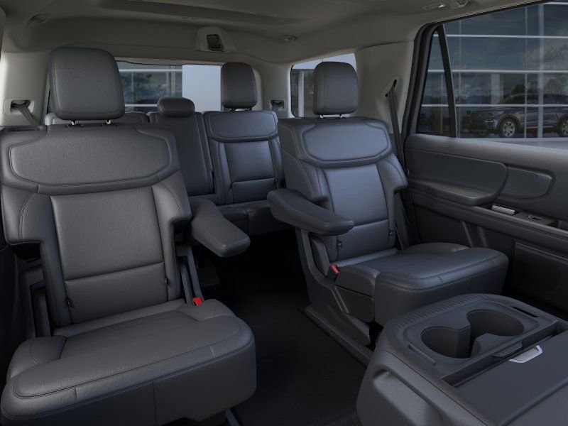 New 2026 Ford Expedition Active AWD/4WD image 12