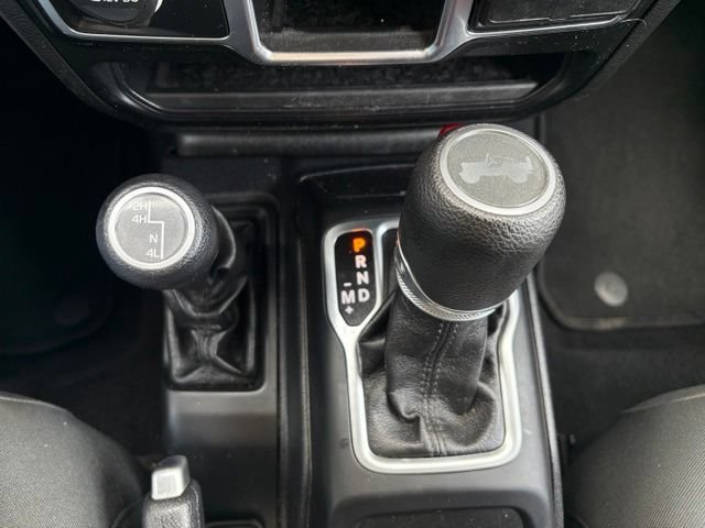 Used 2020 Jeep Wrangler Sport AWD/4WD image 29