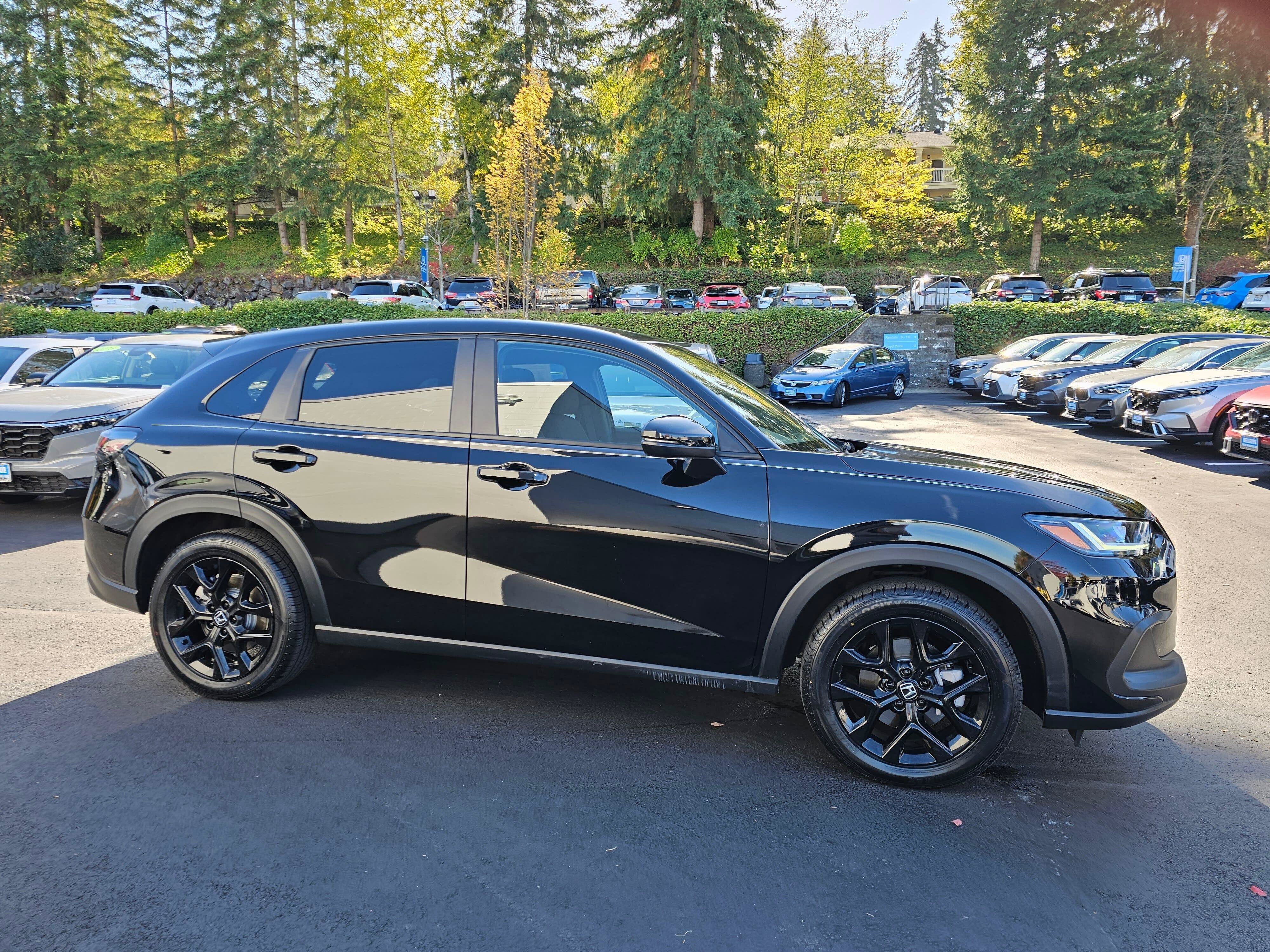 Used 2024 Honda HR-V Sport image 8