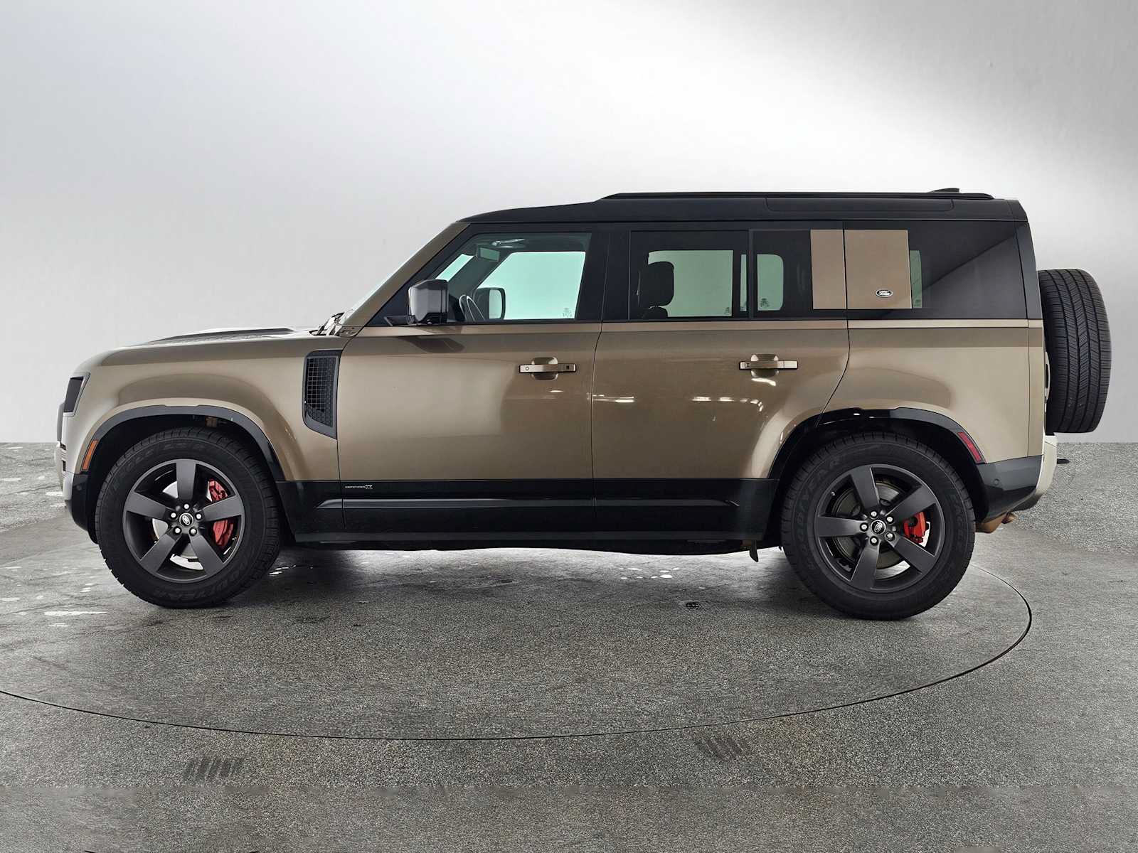 Used 2020 Land Rover Defender 110 X AWD/4WD image 7
