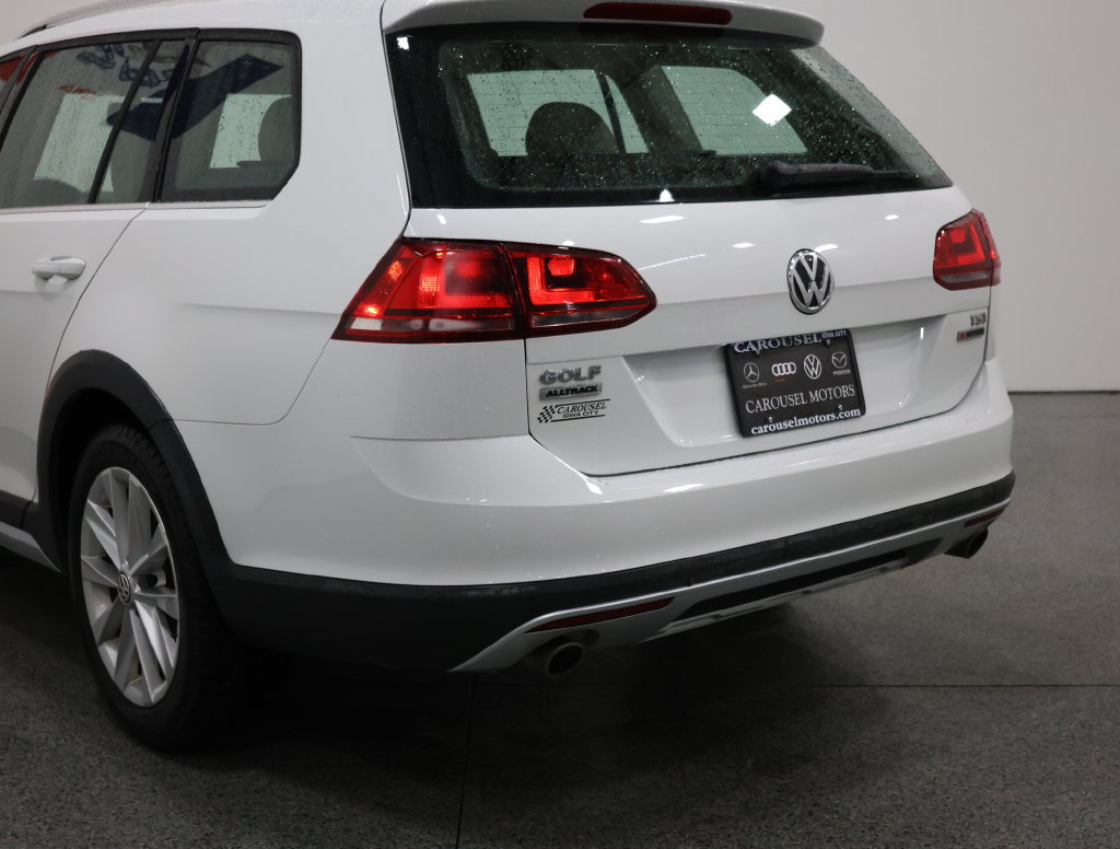Used 2017 Volkswagen Golf Alltrack S AWD/4WD image 10