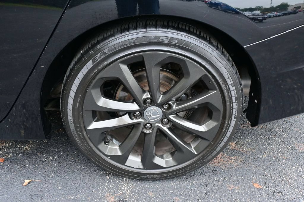 Used 2015 Honda Accord Sport image 20