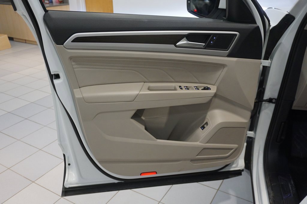 Used 2022 Volkswagen Atlas SE w/ Panoramic Sunroof Package image 22